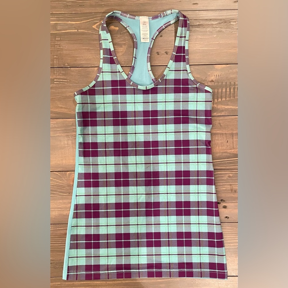 Ivivva by Lululemon tank top. Excellent condition! Size 12.